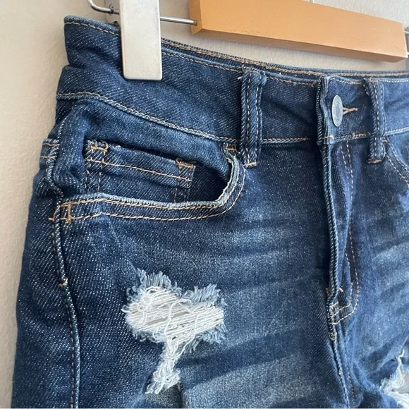 Sonoma SO Dark Blue Distressed Jean Shorts 2” Inseam - Size 25 (Size 1) EUC - Picture 5 of 14